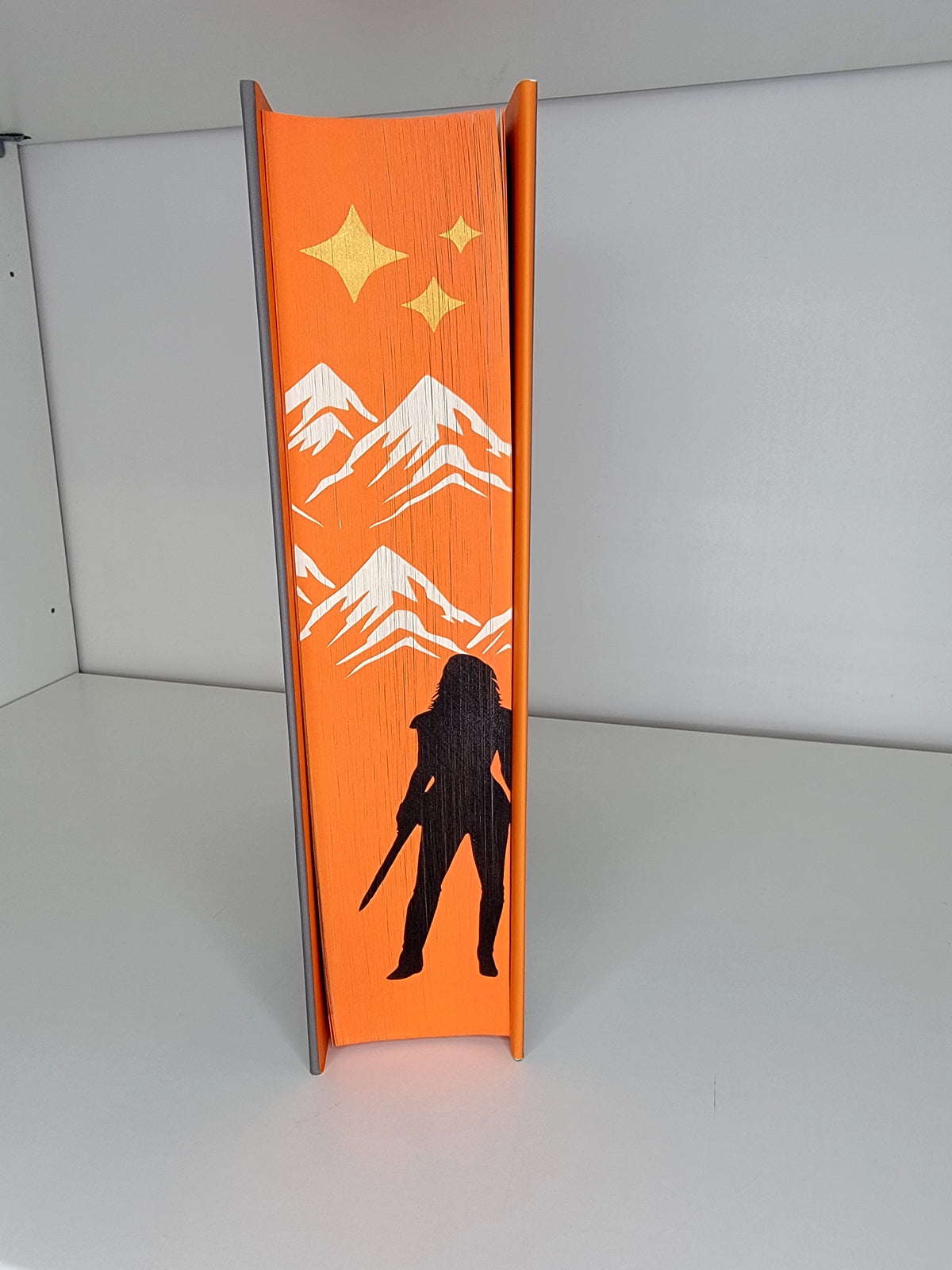 A Court of Thorns and Roses Sprayed Edge Book Set