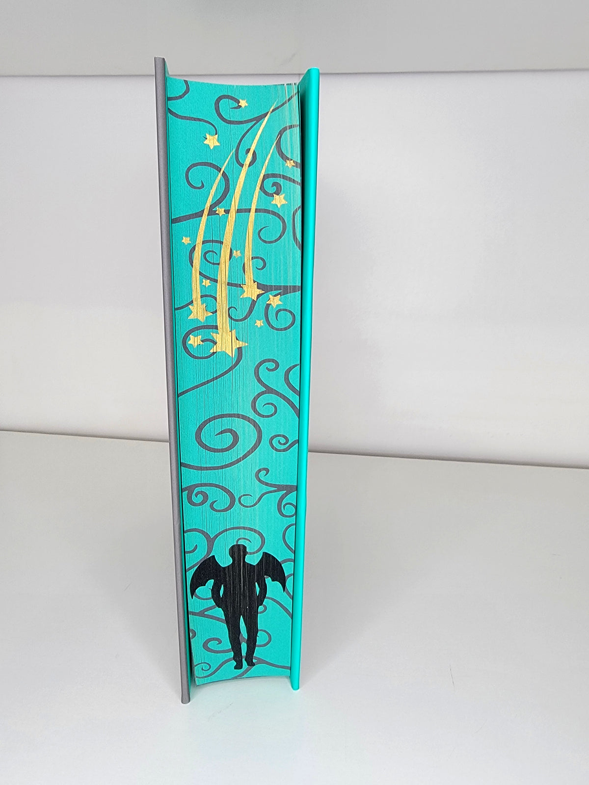 A Court of Thorns and Roses Sprayed Edge Book Set