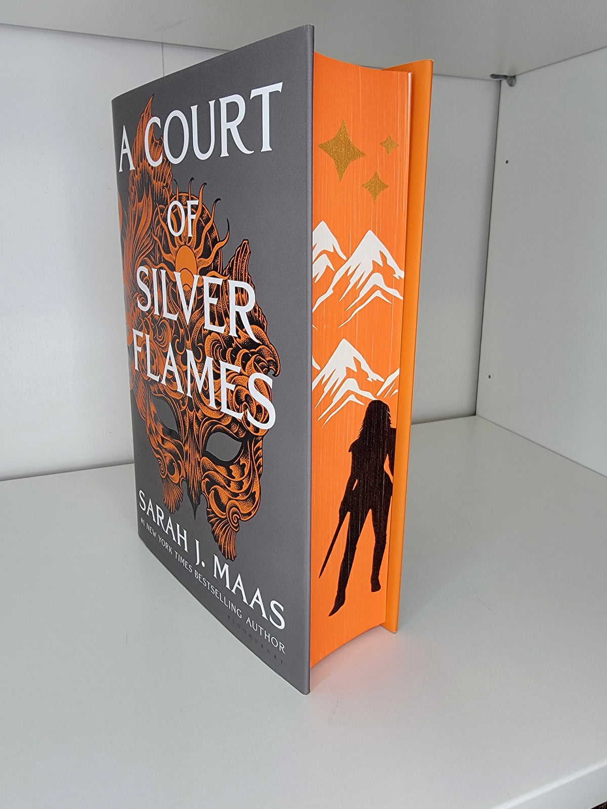 A Court of Thorns and Roses Sprayed Edge Book Set