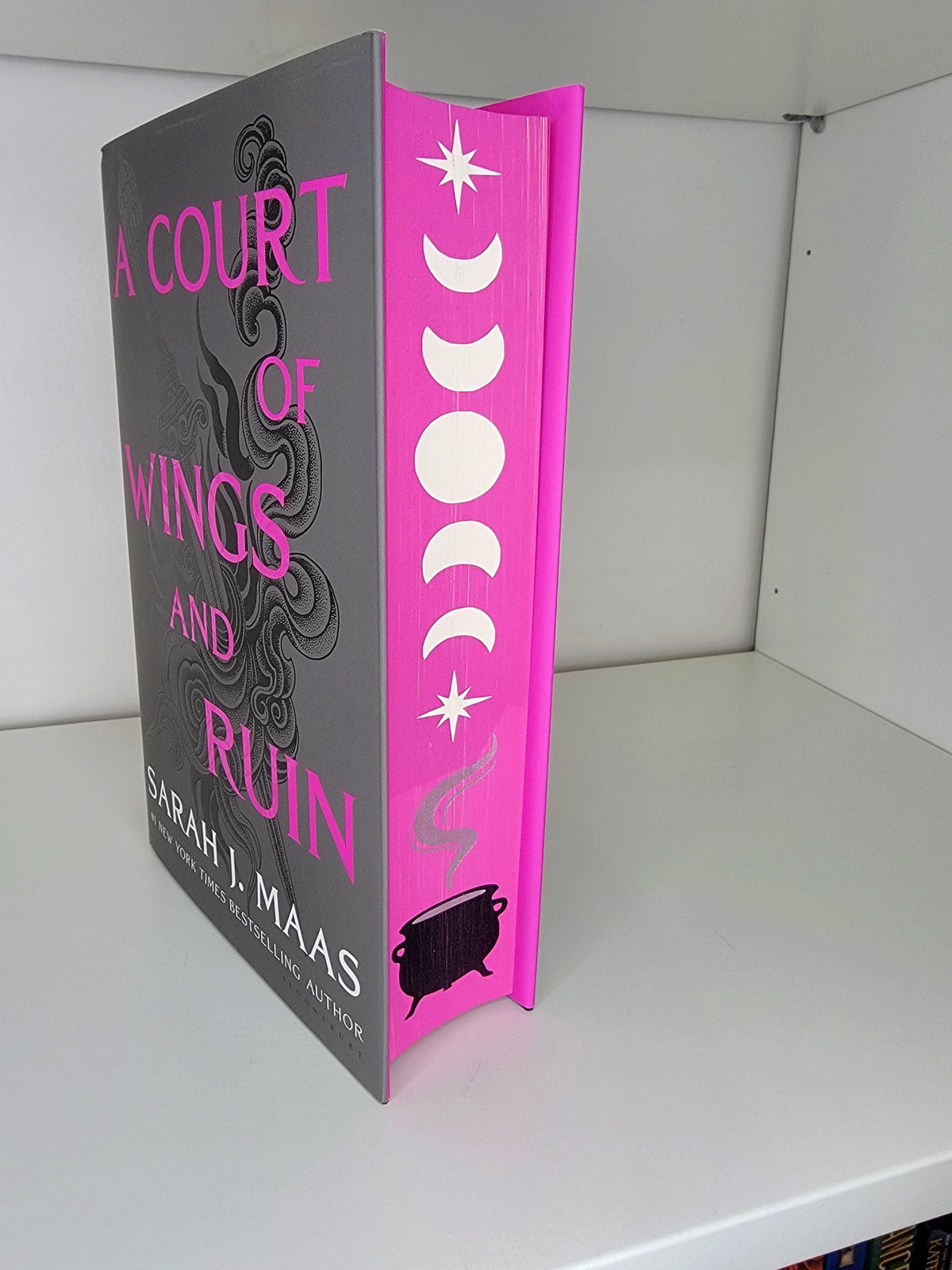 A Court of Thorns and Roses Sprayed Edge Book Set
